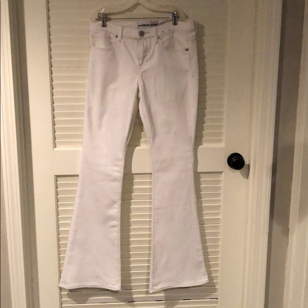 New w/o tags- white express jeans-size 8
